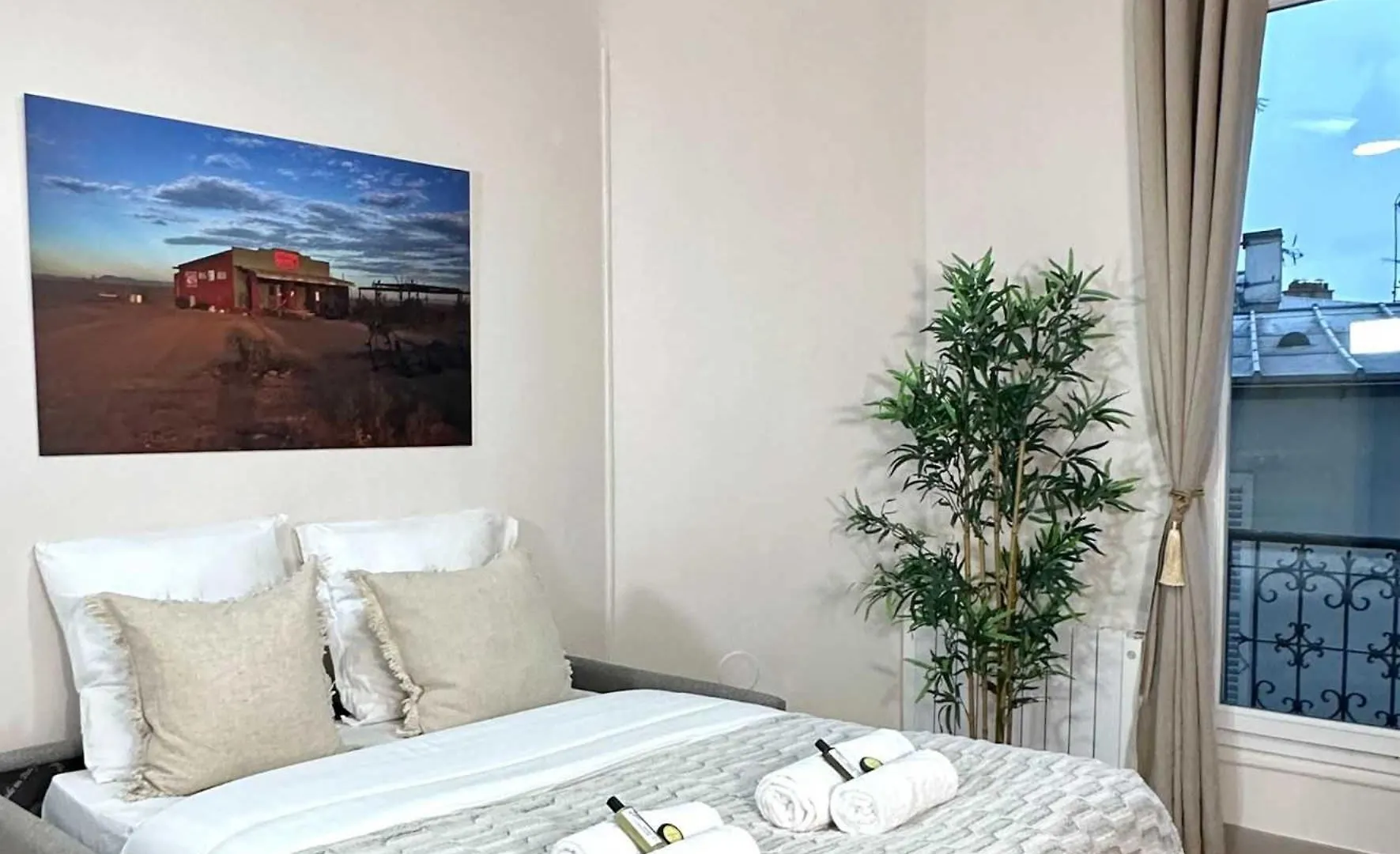 Beautiful Studio Front Of Sacre-coeur Apartment Paris