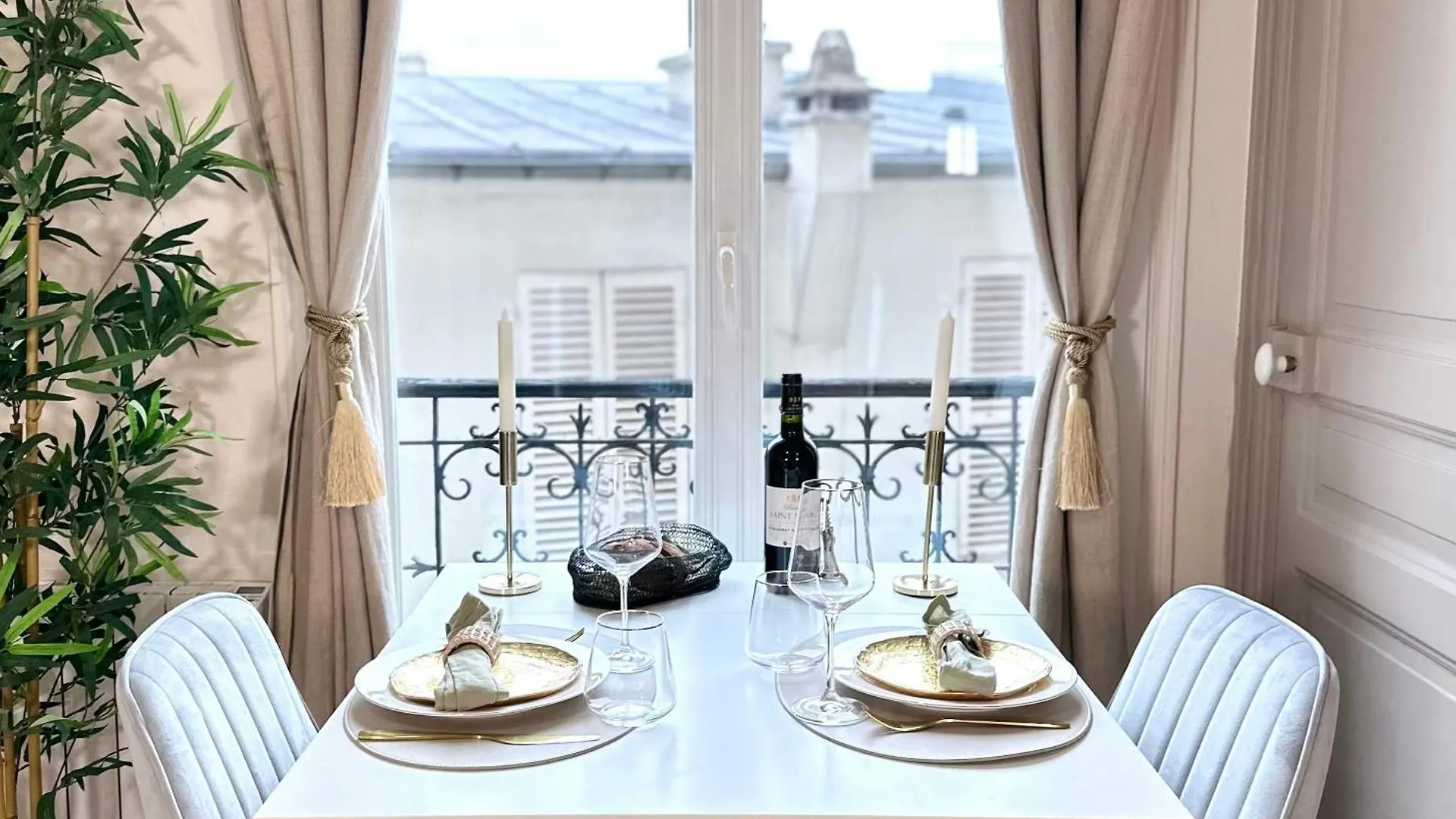 Beautiful Studio Front Of Sacre-coeur Apartment *