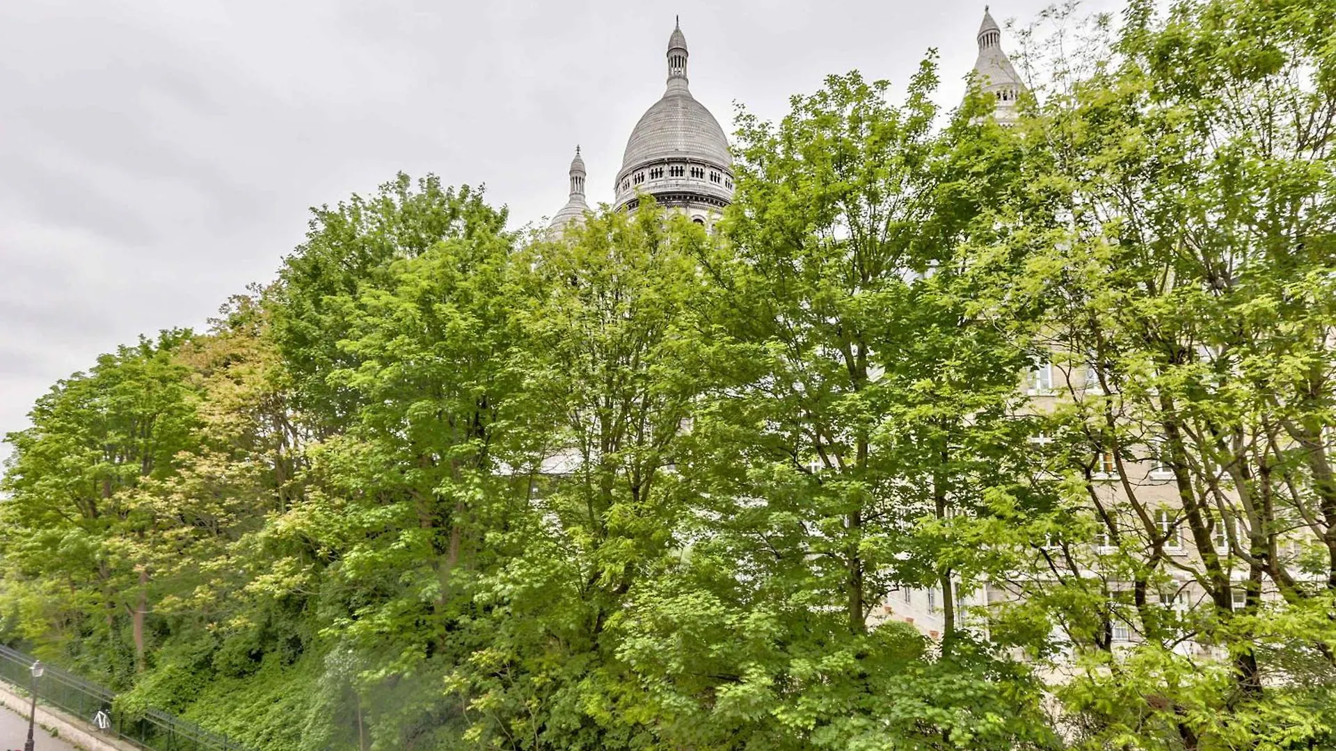 Beautiful Studio Front Of Sacre-coeur